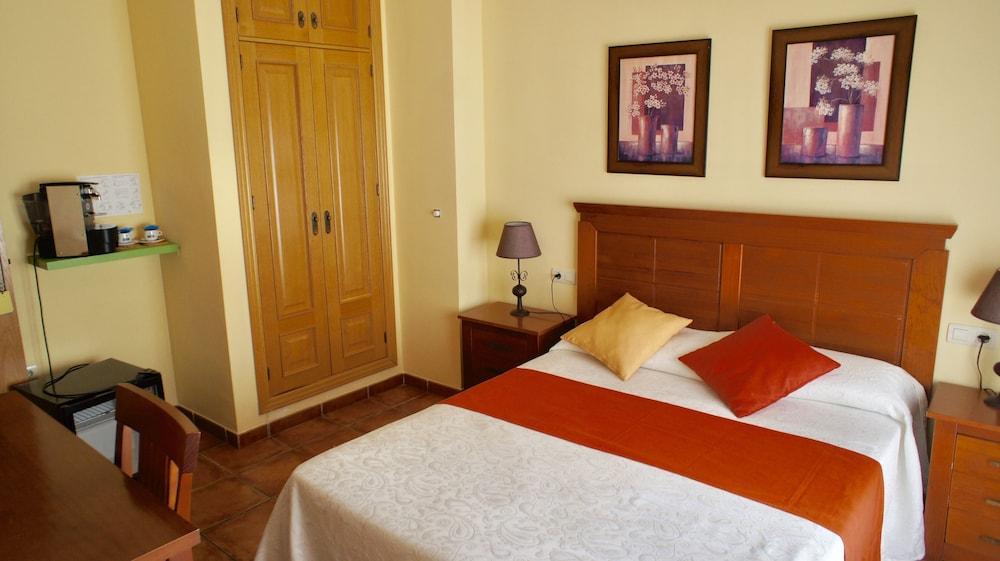 Hotel Casa Vazquez Малага Экстерьер фото