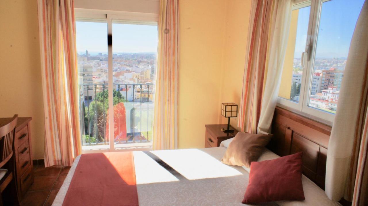 Hotel Casa Vazquez Малага Экстерьер фото