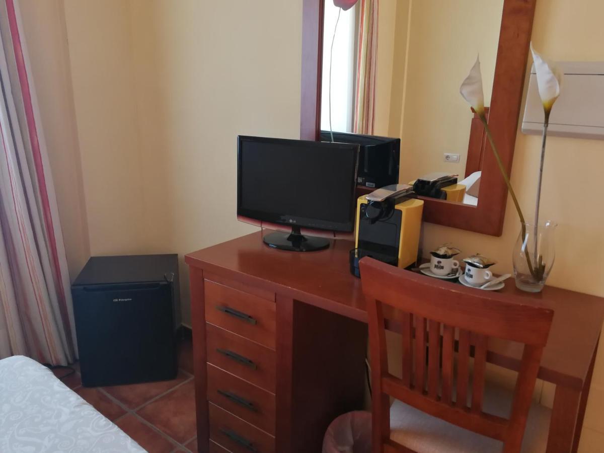 Hotel Casa Vazquez Малага Экстерьер фото